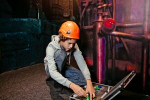 Суми Факторія Україна день народження для дітей свята дитини школярі квести квест-кімната Хованки хорор-гра