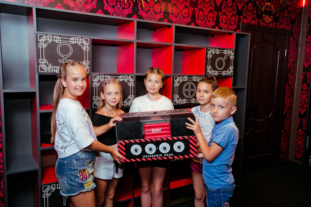 Рівне Факторія Factoria квести квест-кімната день народження для дітей свята для школярів підлітків