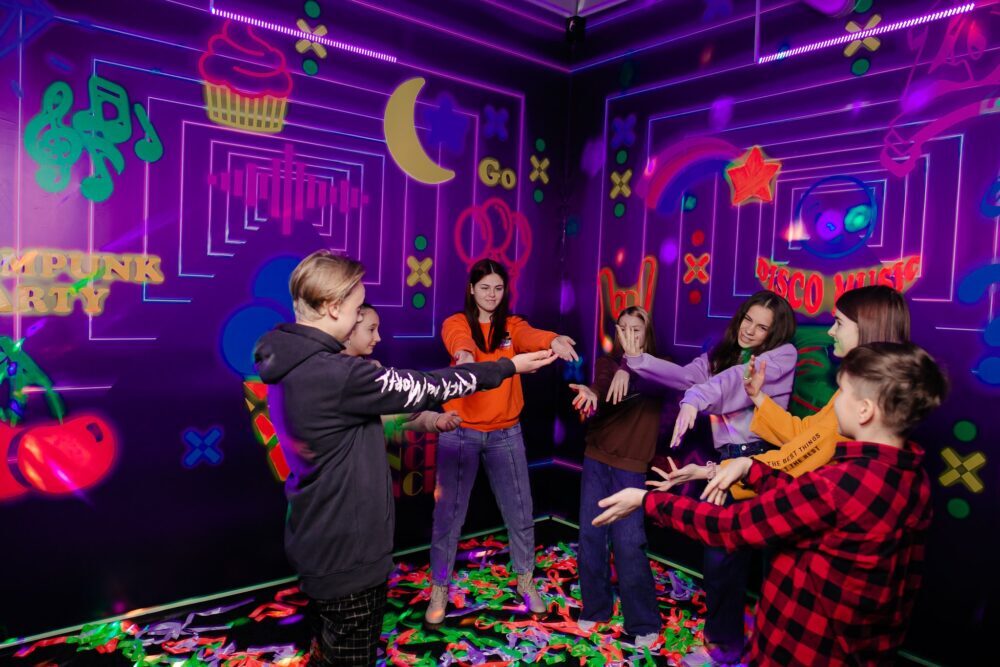 Dance Room Одесса Днепр Factoria Фактория Сумы дискотека для детей караоке день рождения праздники танцпол дискотека